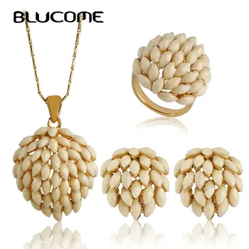 

Blucome Classic Flower Jewelry Set For Women Bridal White Acrylic Resin Statement Necklace Pendant French Hook Earrings Ring Set