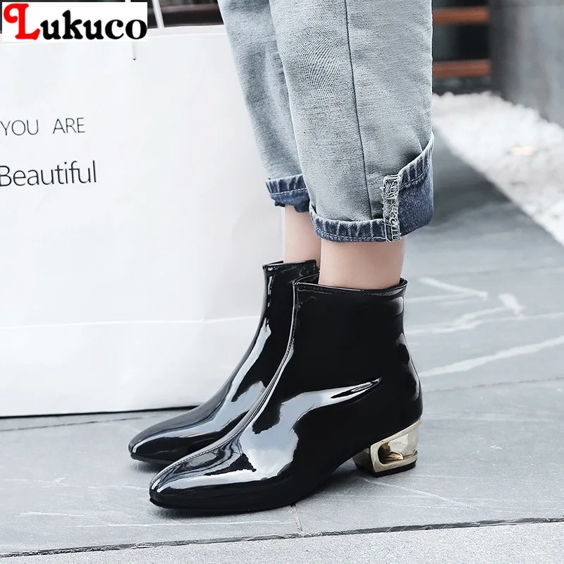 

Lukuco Snow Boots Large Size 43 44 45 46 47 48 Retro Women Shoes Warm Plush Low Heel Zipper Design Free Shipping Female Botas