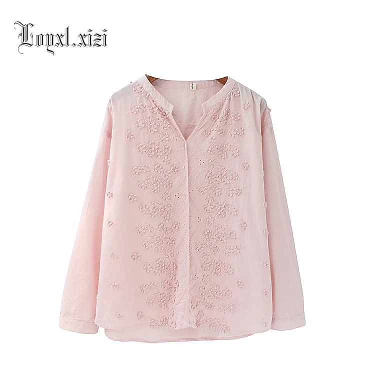 

Women's flowers, embroidery, loose collar, long sleeved shirts, spring and autumn women's cotton blouse LQ0104