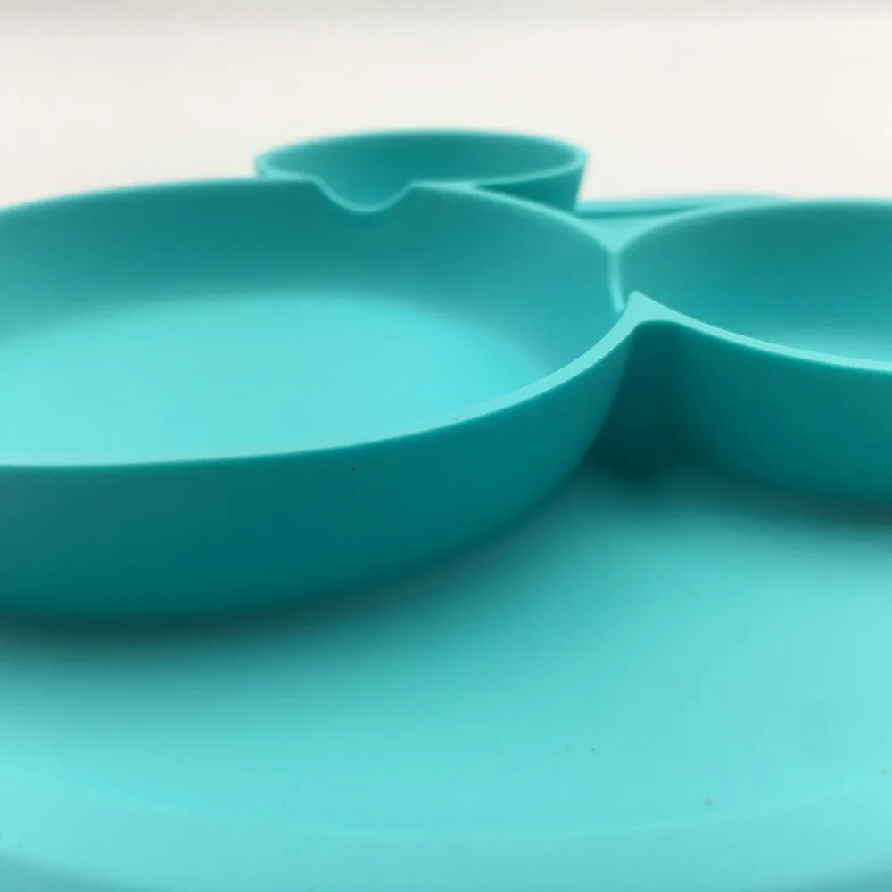 Mickey Plate for kids with Lid Silicone Baby Bowl Suction BPA Free Feeding Baby Tableware Children Dining Dishes