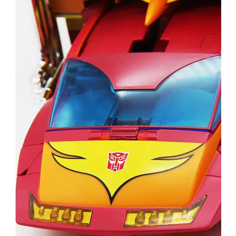 Трансформированная игрушка Mp09 Hot Rodimus reprint