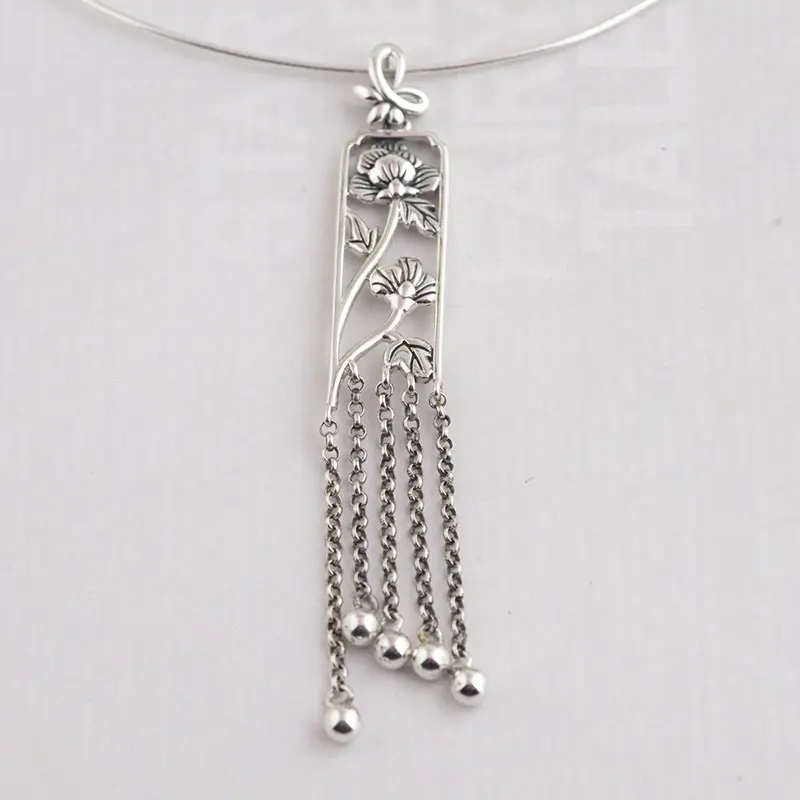 3643814107_1920852753