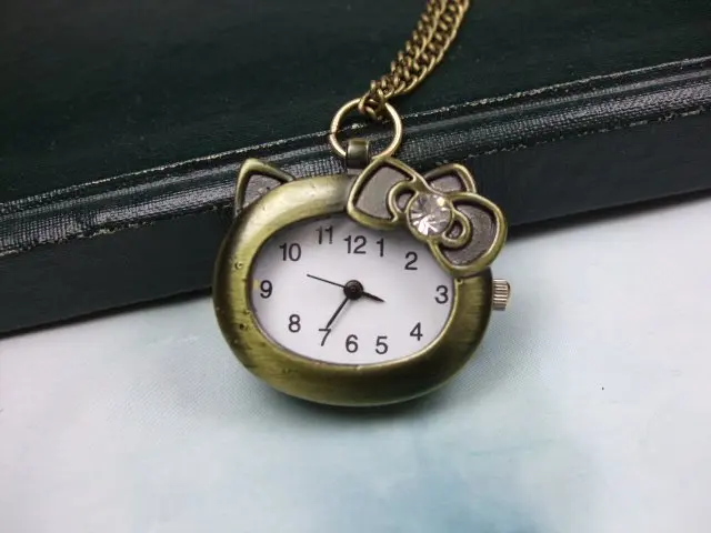 Часы 2017 бесплатная доставка Лидер продаж новинка мужские и женские часы в ретро