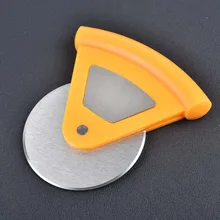 Нержавеющая сталь дисковый нож для пиццы овощерезка с защитным чехлом для Кухня пирог вафельный тесто печенье TN88