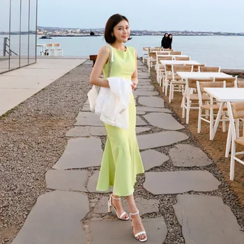 

Plus Size Women O-neck Trumpet Solid Long Dress Women Slim Summer Dress 2019 Vestidos De Verano Sleeveless Vacation Green Dress