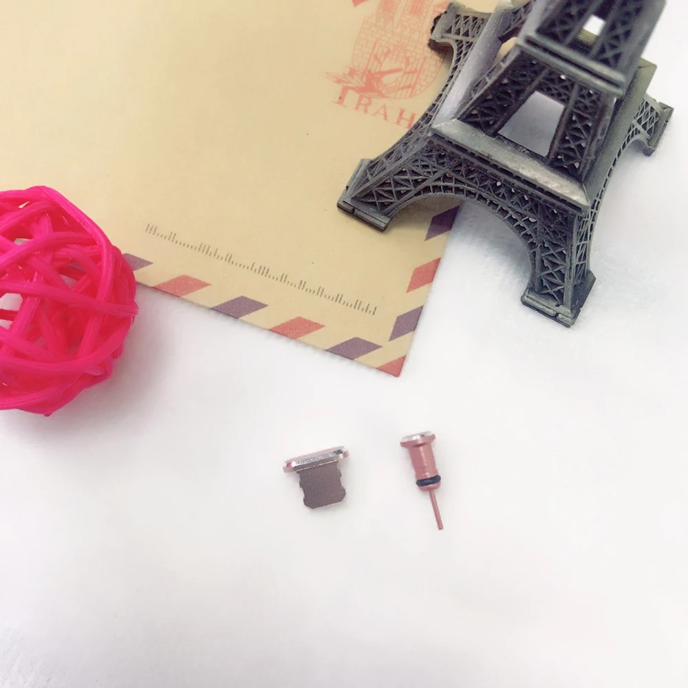 12 dust plug iphone