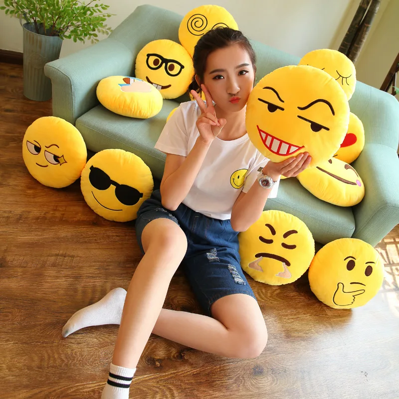 Whatsapp Popular QQ Emoji Emoticons Smiley Amarelo Rodada Almofada