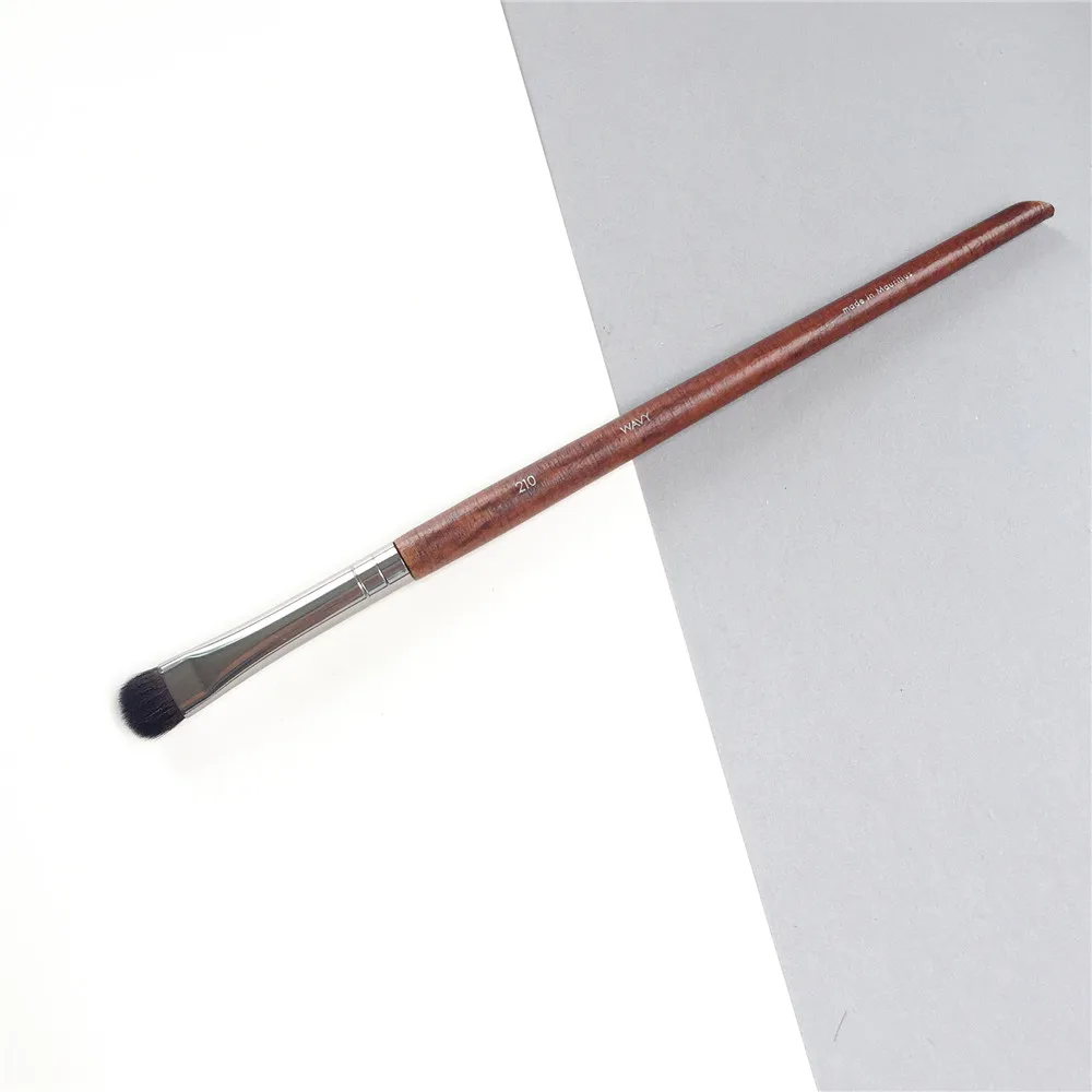 MAKEUP FOREVER BRUSH 202 208 210 220 _ 11