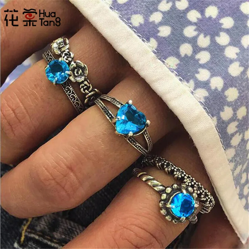 

HuaTang Blue Rhinestone Heart Rings Set for Women Geometric Hollow Flower Carving Rings Knuckle Anillos Jewelry 5pcs/set 6082