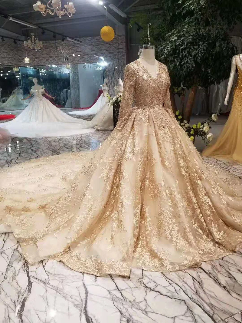 Superoferta Lss219 Vestidos De Novia De Encaje Dorado 2020 Champan Cuello En V Mangas Largas Encaje En La Espalda Vestido De Fiesta De Boda Con Cola Real Brillante September 2020