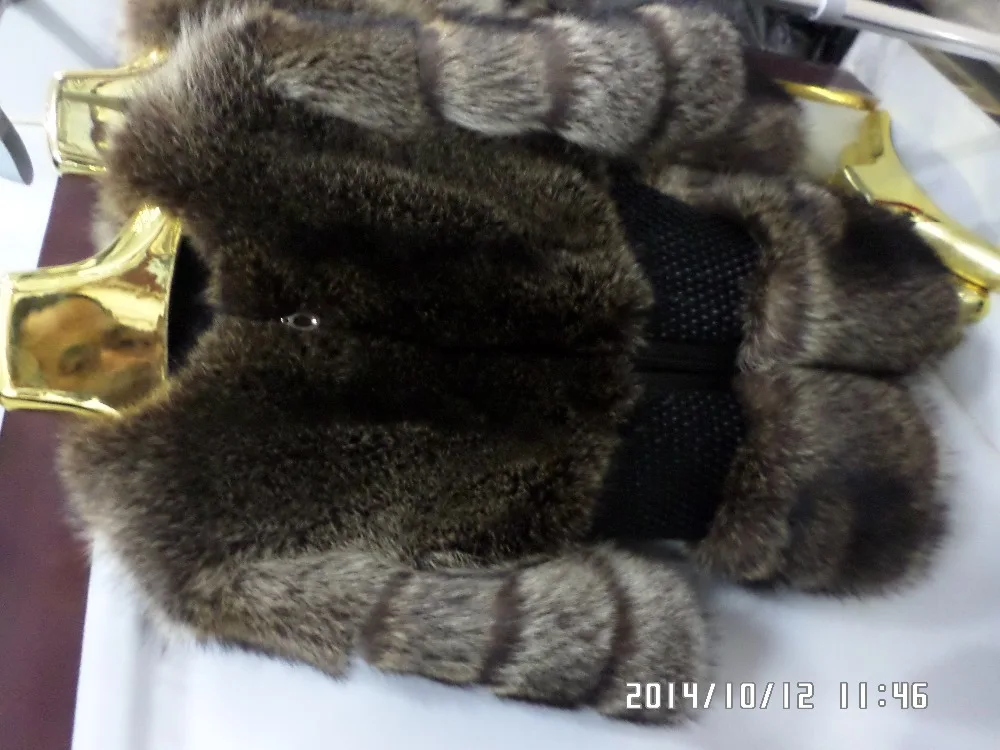 2014 the latest American raccoon fur coat