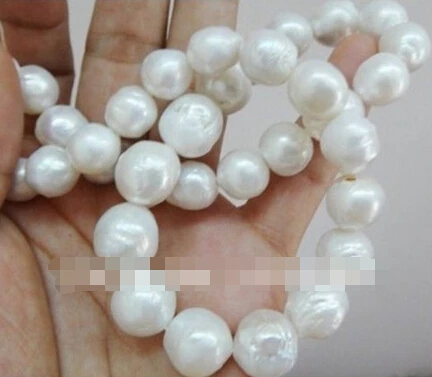

Free shipping >>@ 1742 NATURAL 18" SOUTH SEA GENUINE WHITE NUCLEAR PEARL NECKLACE