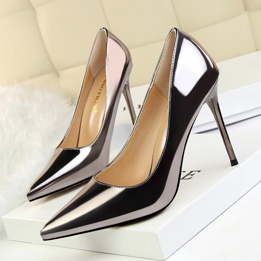 

Women Shiny Pointed Toe Spring Design High Heels Pumps Shoes Lady Patent Leather Wedding Party Sexy Dress Stilettos Shoes