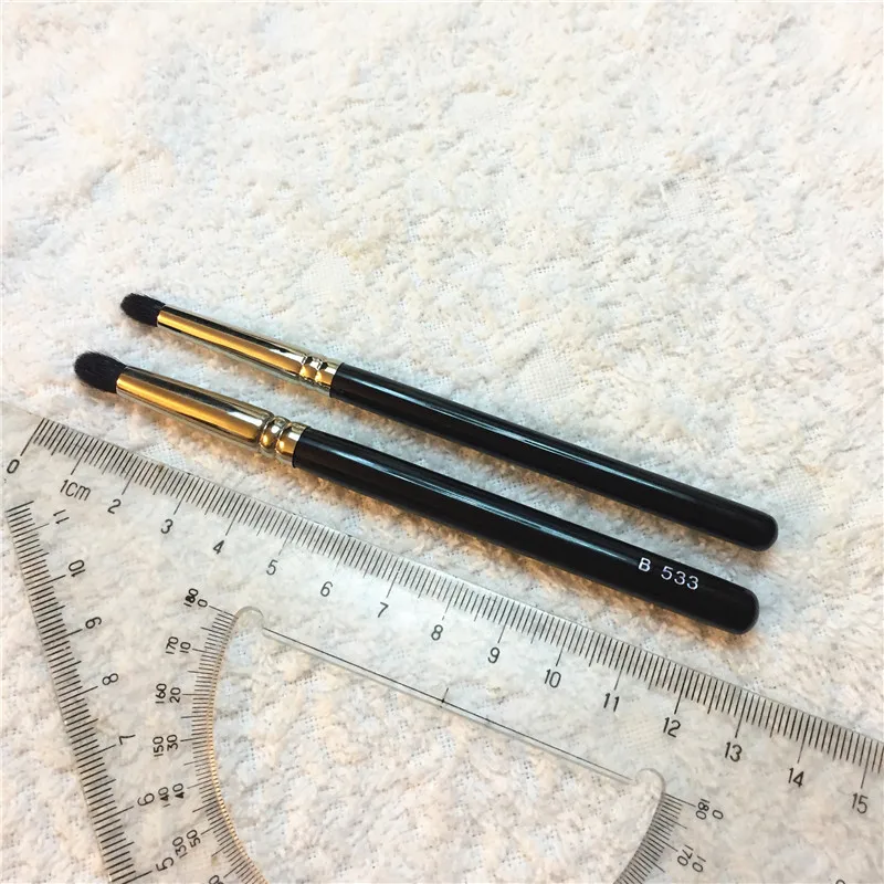 Hakuhodo B533 Blending Brush _ 1