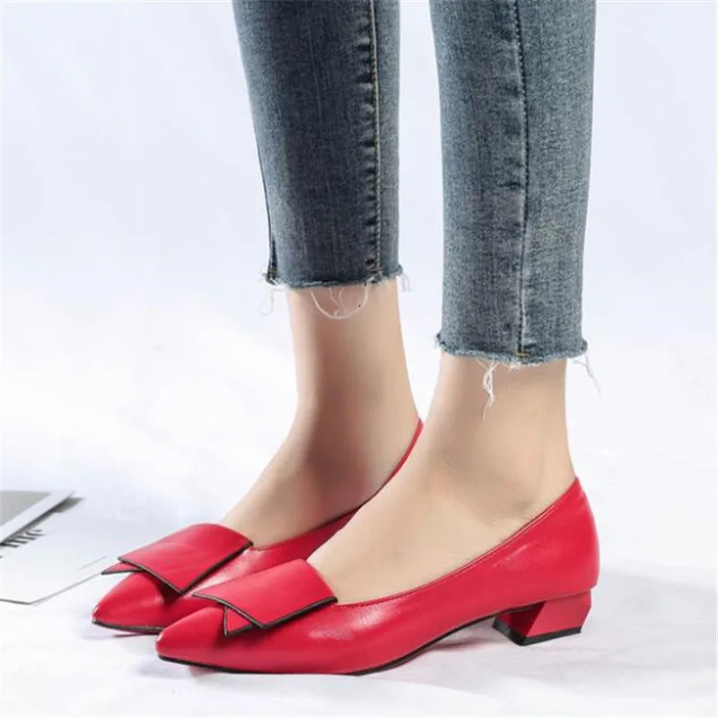 Женские тонкие туфли DIWEINI черные/красные на толстой подошве с закрытым острым