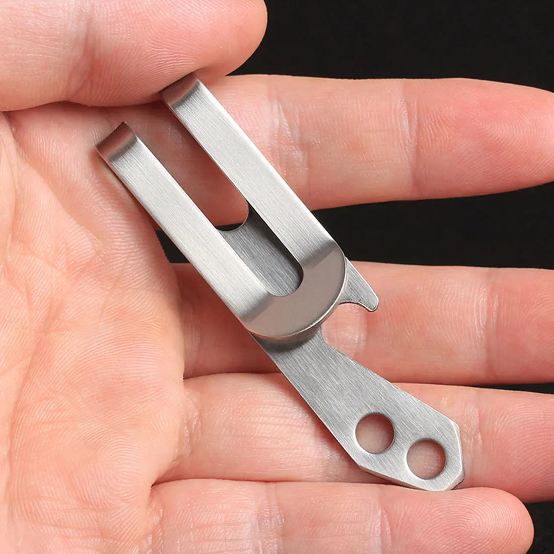 

Stainless Steel Portable Mini Outdoor EDC Multifunction Tool Belt Clip Key Chain Bottle Opener Screwdriver