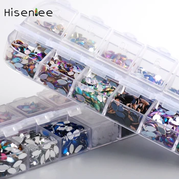 

2 boxes of ex gratia payments of about 3500pcs 24 colors horse eye design 3*6mm glitter acrylic 3D nail decorations