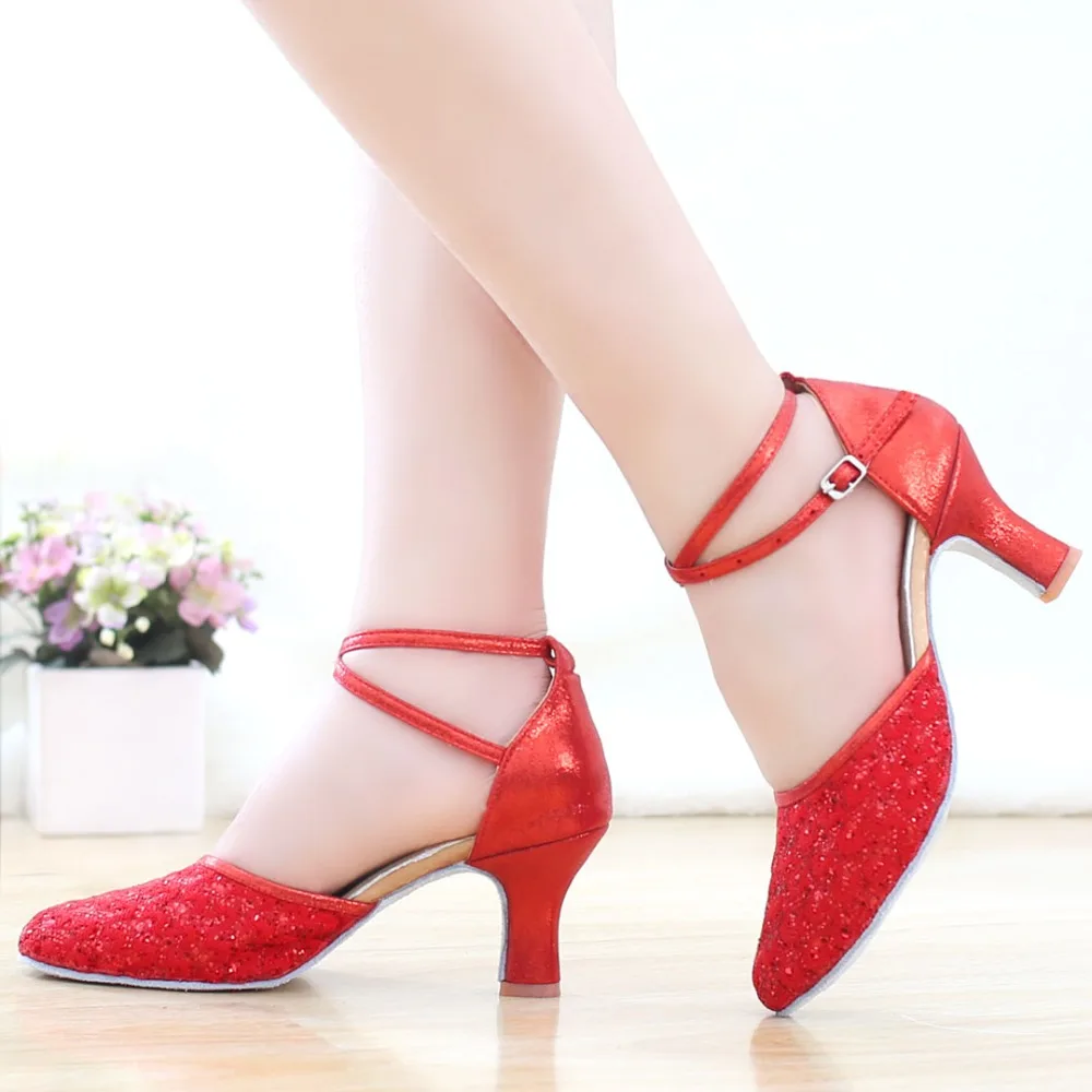 2016 new high-heeled lady Latin dance shoes women in the adult Latin square shoes with black dance shoes 2016 new high-heeled lady Latin dance shoes women in the adult Latin square shoes with black dance shoes