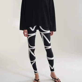 

2019 new fall classic geomtric striped pattern high elastic Leggings