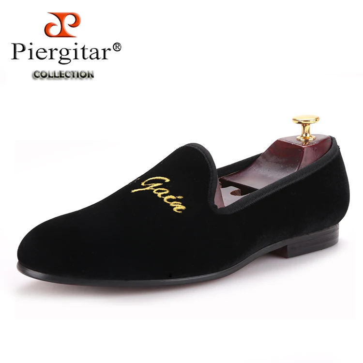 Piergitar/Новое поступление года; Мужская бархатная обувь с новой вышивкой; мужские лоферы для банкета и выпускного вечера; мужские тапочки для курения - Цвет: Черный