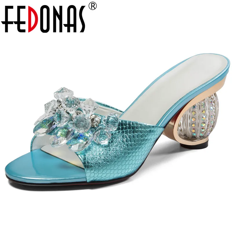 

FEDONAS Summer New Fashion Rhinestone Strange Heels Women Sandals Slip on Synthetic Leather Rome Party Night Club Shoes Woman
