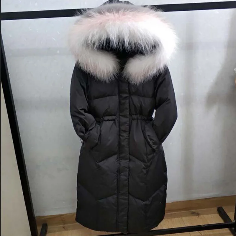 Новая модная женская зимняя куртка из натурального меха енота, длинная парка, куртка-пуховик на белом утином пуху, плотное теплое пальто, Женское пальто - Цвет: Черный