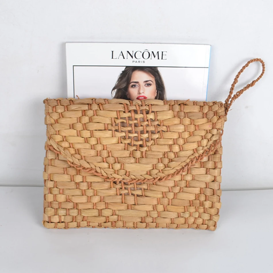 

Women's Knit Handbag Made From Fashionable Cornskin, Suitable for Summer Weaving Straw, with Woven Bag, Handmade Ring Rattan