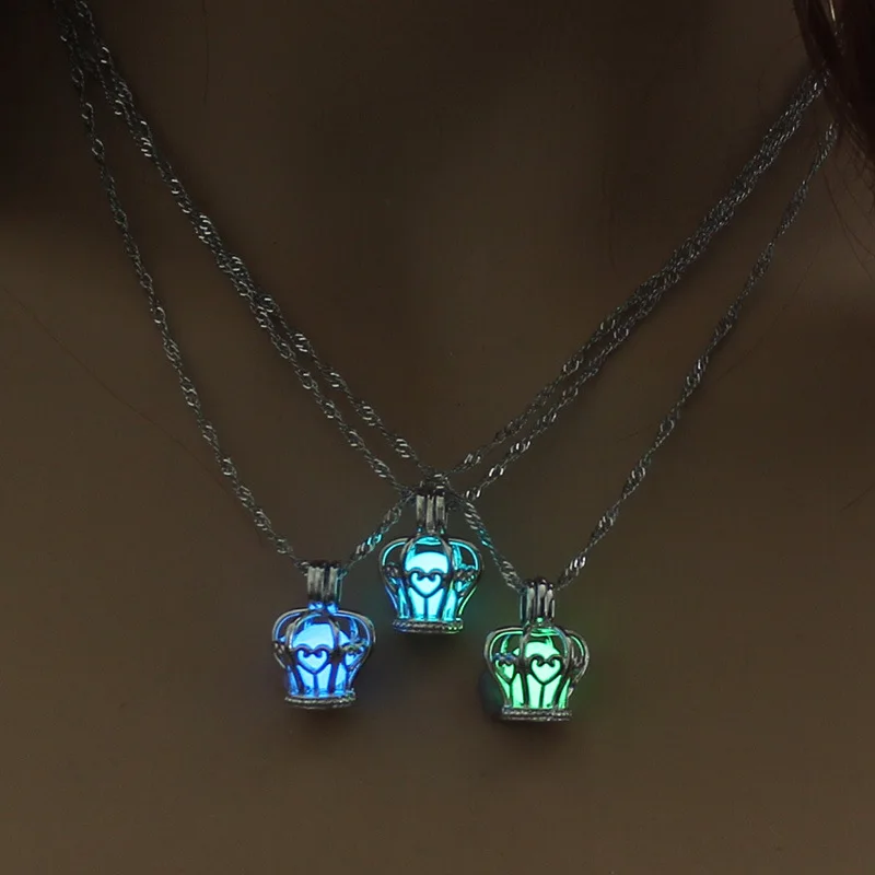 

Glow in the Dark Jewelry with Silver Color Round Shaped Locket Luminous Stone Pendant Necklace for Women Men