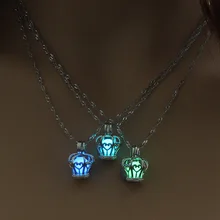 Glow in the Dark Gioielli con Argento Colore Rotonda A Forma di Medaglione Luminoso di Pietra Del Pendente Della Collana per le Donne Degli Uomini