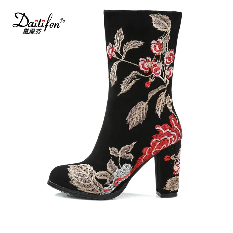

Daitifen 2018 Winter Colorful Embroider Pointed Toe Ankle Boots Flower High Square Heel Women Zipper Wedding Party Shoes