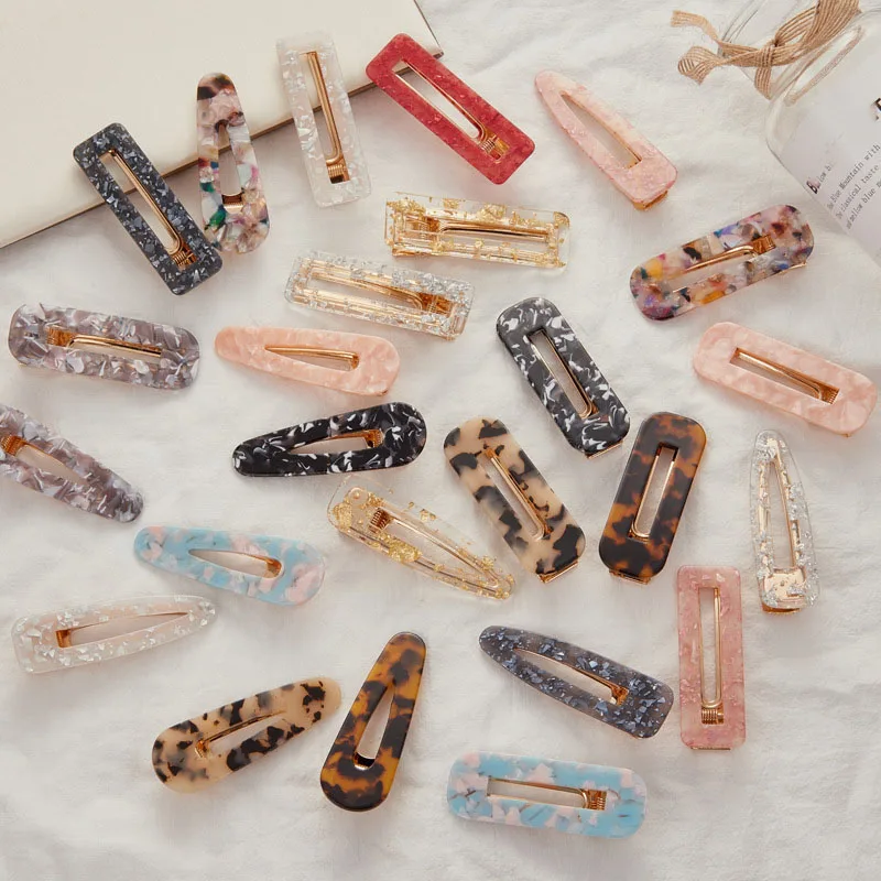 

Resplendent Acrylic Hair Clip, Golden Hair Retro Hairpin, Tear Drop Haie Clip,Korean Trendy Hairpin, Hollowed Hair Clip,Best Gif