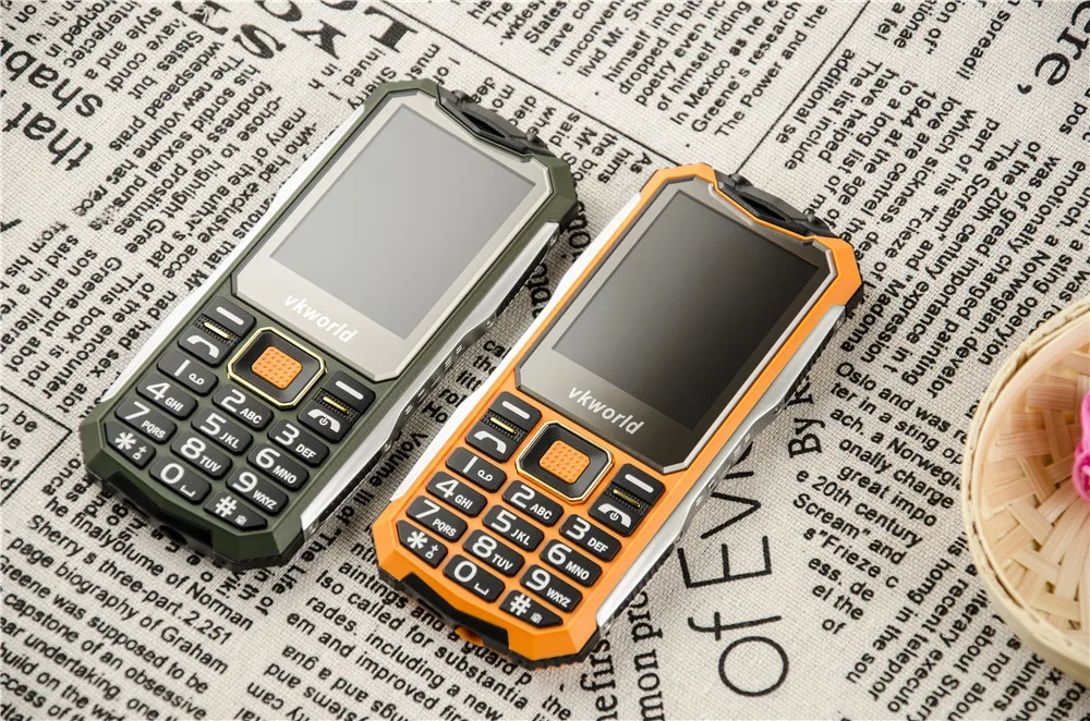 VKWorld Stone V3S водонепроницаемый мобильный телефон SPRD 6531D 2,4 дюймов Анти-низкая температура 2200 мАч длинный режим ожидания двойной светодиодный fm-радио