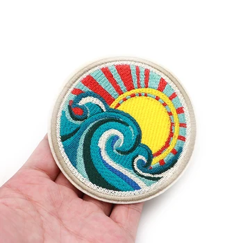 

50pcs/lot Japan Harajuku Patch Spray Waves Sunlight Embroidery Sew On Patches For Clothes DIY Accessory Applique Armband