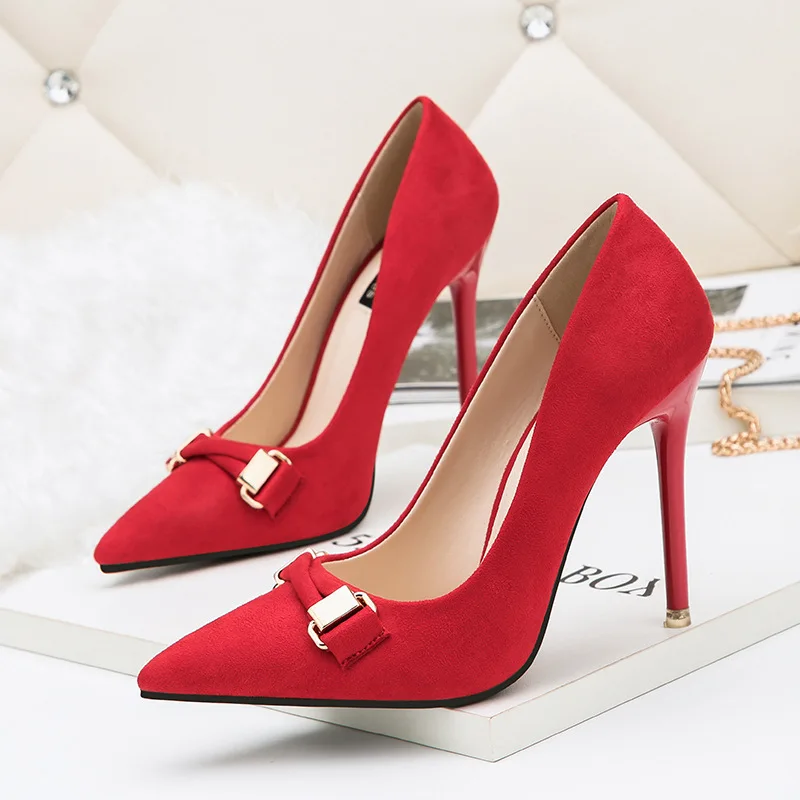 

Korean version of the fashion pointed shallow mouth high heels suede stiletto women's shoes sexy nightclubs thin women's shoes.