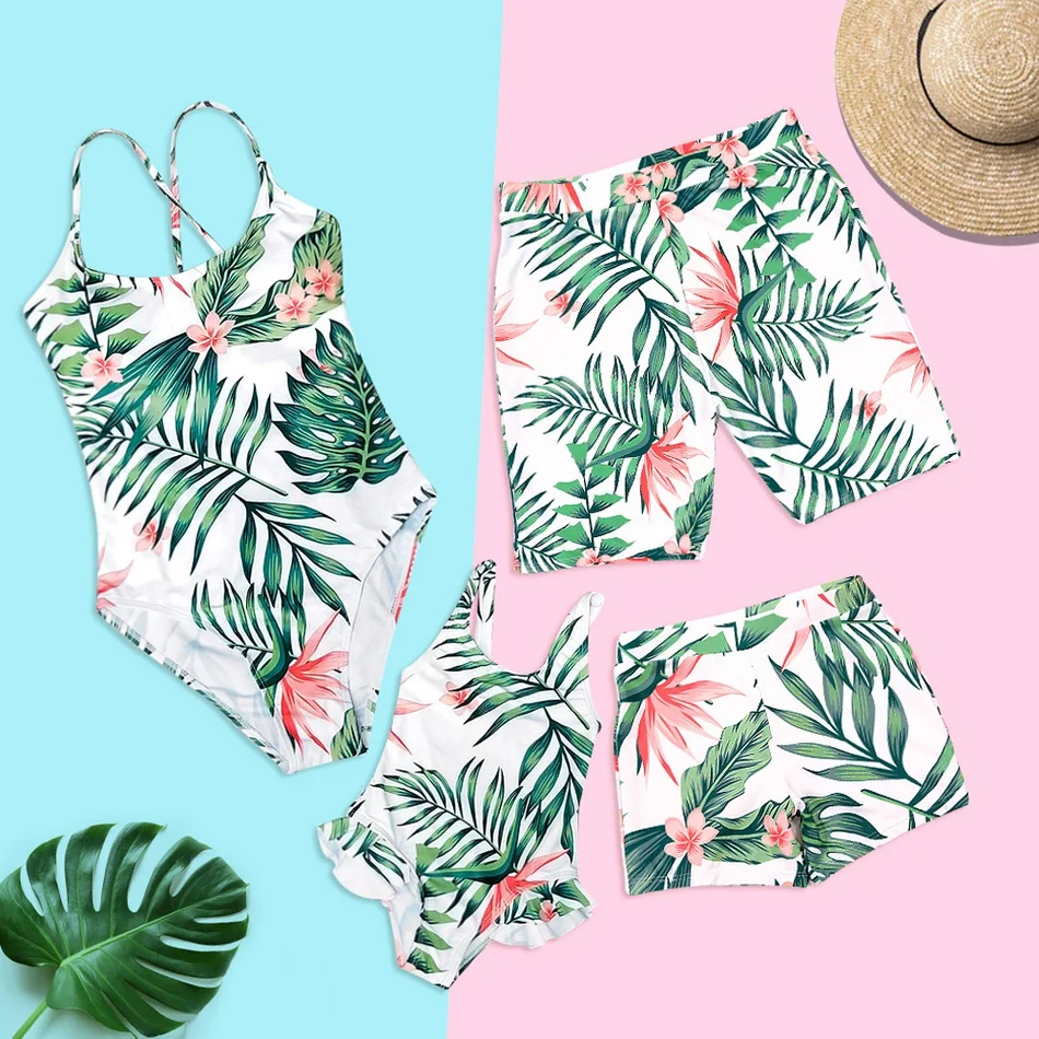 

Family matching Tropical Leaf Print Beachwear Mommy and me swimsuit Swimwear clothes swimming trunks for kids men Family Set