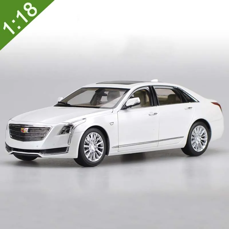 

New 1:18 Diecast Model For GM Cadillac CT6 2016 White Gray Alloy Toy Car Collection Gifts Original Box