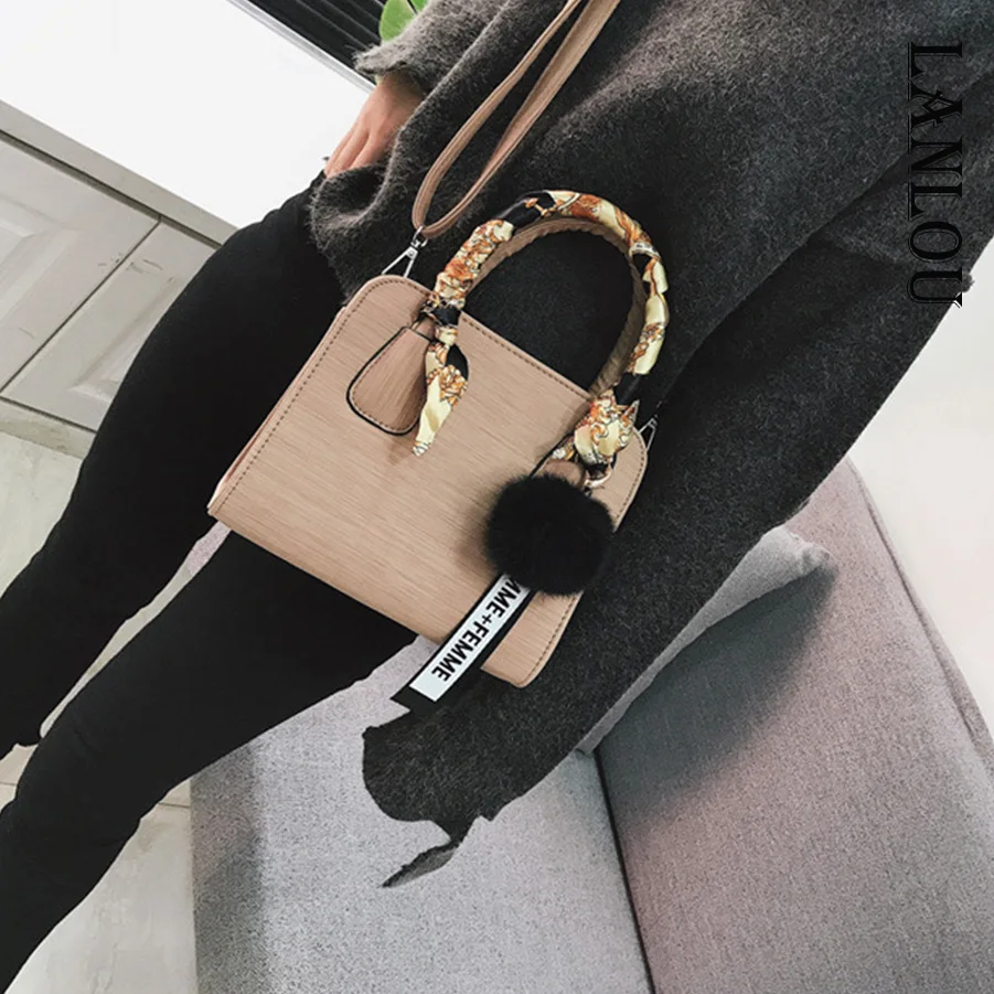 LAN لو الإناث حقائب كتف للنساء 2019 جديد الأزياء crossbody حقيبة حقيبة يد فاخرة حقائب النساء مصمم السفر شعري حقيبة