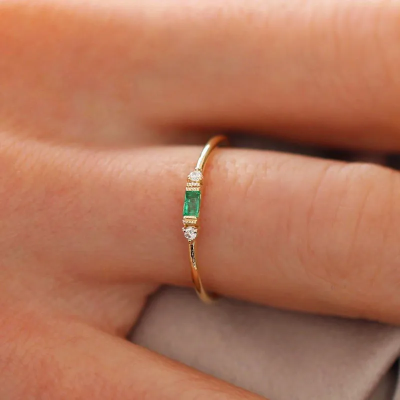 

Cute Female Crystal Small Zircon Finger Ring Fashion Red Green Blue Wedding Engagement Rings For Women 2019 New Year Gifts