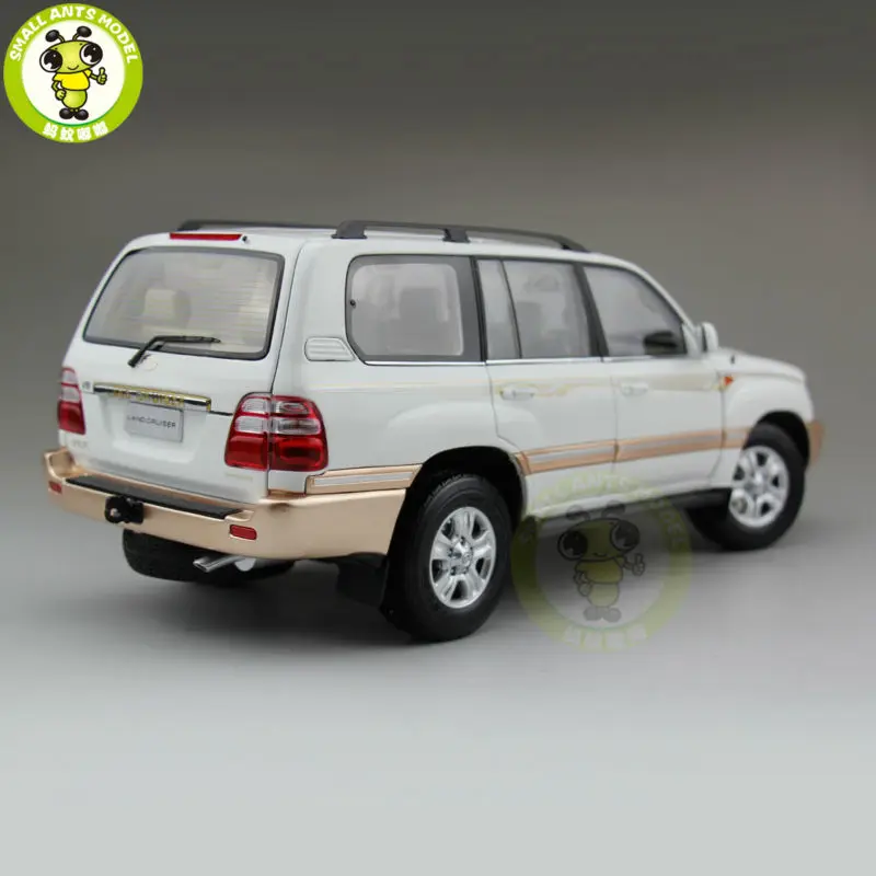 1/18 Toyota Land Cruiser LC100 литая под давлением модель автомобиля SUV игрушки для подарков коллекционирование, хобби белый