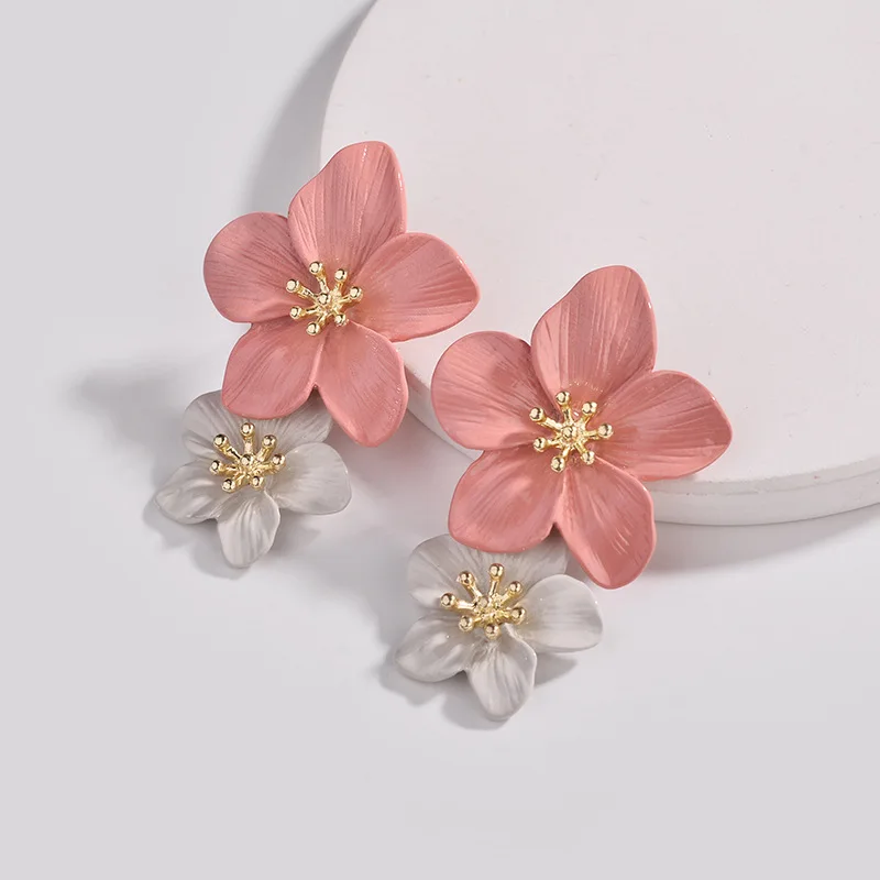 

2019 Trendy Double Enameled Adelissa Flower Resin Earrings Gold Stamen Ultra Chic Delicate Jewelry
