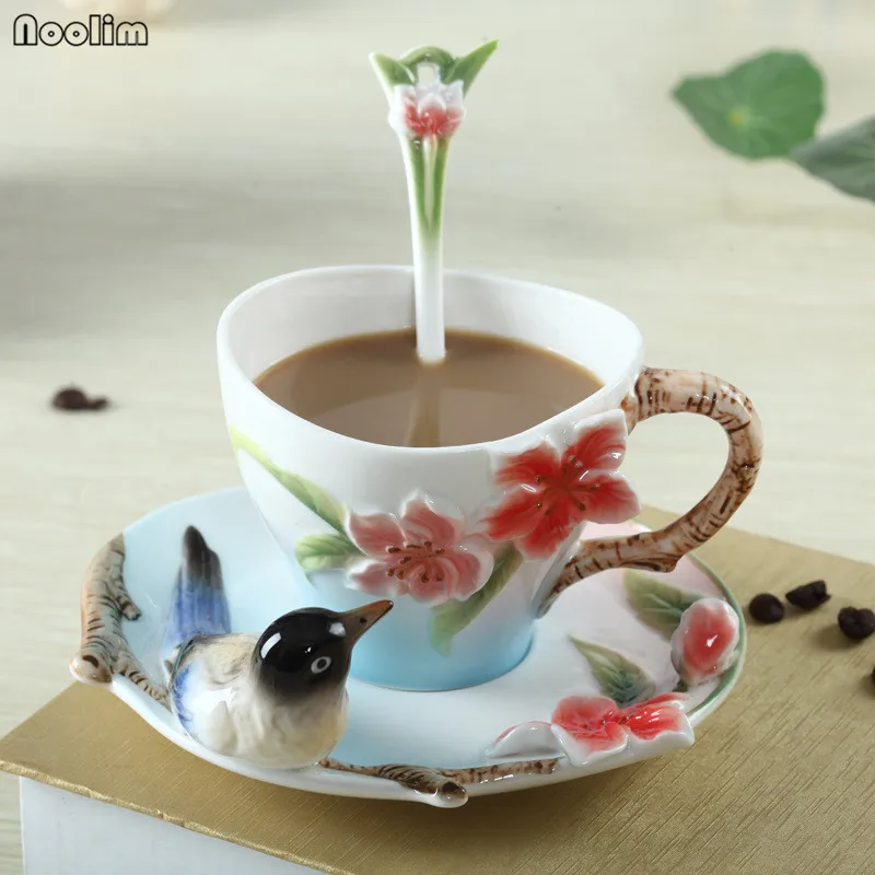 

NOOLIM 3D Beautiful Bird Porcelain Enamel Coffee Mug Tea Cup Milk Set Dish Creative Cups And Saucer Spoon Ceramic Drinkware