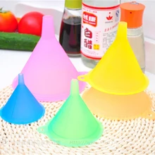 5 шт./компл. Лидер продаж Кухня гаджеты Kawaii практичный соевый соус Пластик Воронка малых и средних жидкого масла большое разнообразие Кухня наборы для ухода за кожей
