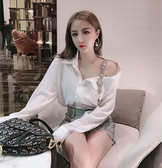 

Spring New 2019 Women's Sexy Strapless Shoulder Iron Drill Loose Shirt White Blouse Female Long Sleeve Diamond Blusas Tops