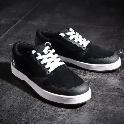Jeankc черные/белые противоскользящие туфли для скейтбординга уличная одежда для девочек и мальчиков мужские и женские кроссовки парусиновая спортивная обувь для улицы - Цвет: Black -White Base