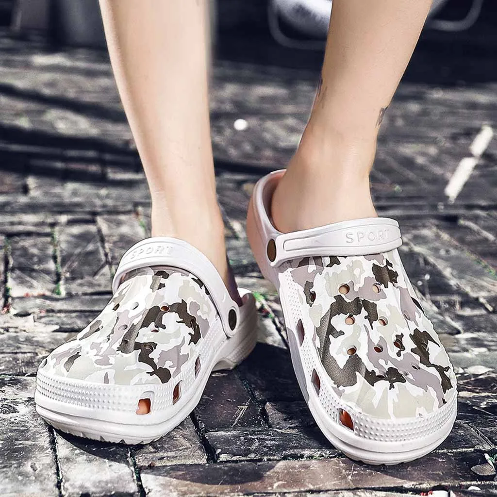 

Tops Shoes Men's Summer Hole Shoes Sandals Breathable Casual Outdoor Non-Slip Beach Slipper Summer Shoes 40