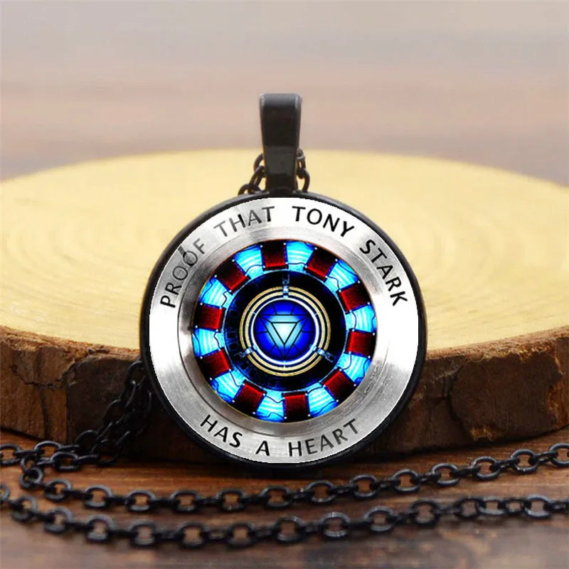 

Tony Stark heart Golden Sliver Endgame Dome Energy Iron Man Cosplay Action Figure necklace Metal toy for Adult Pendant Model