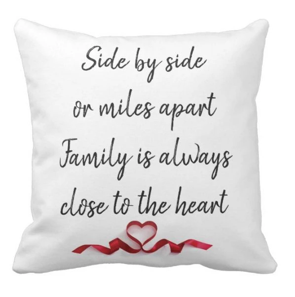 

Шикарный Семья подарок на стороне или миль друг от друга, Семья близко к сердцу для подушек Декоративные диванные подушки Чехол домашний декор 18"