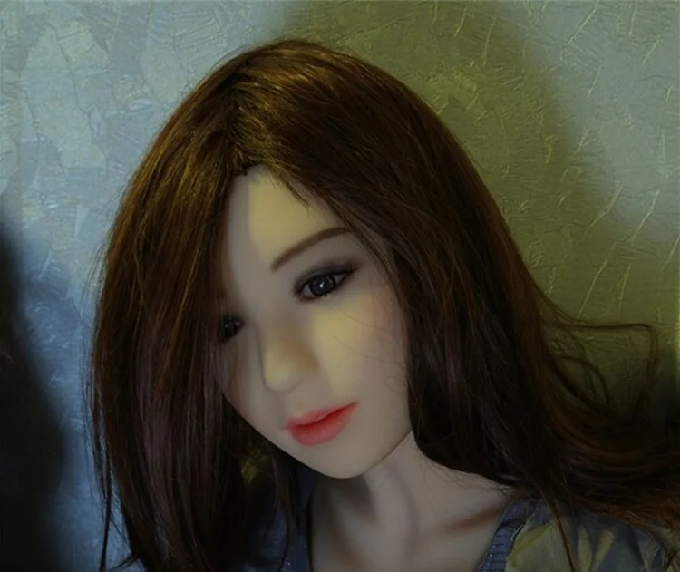 real-silicone-doll_08