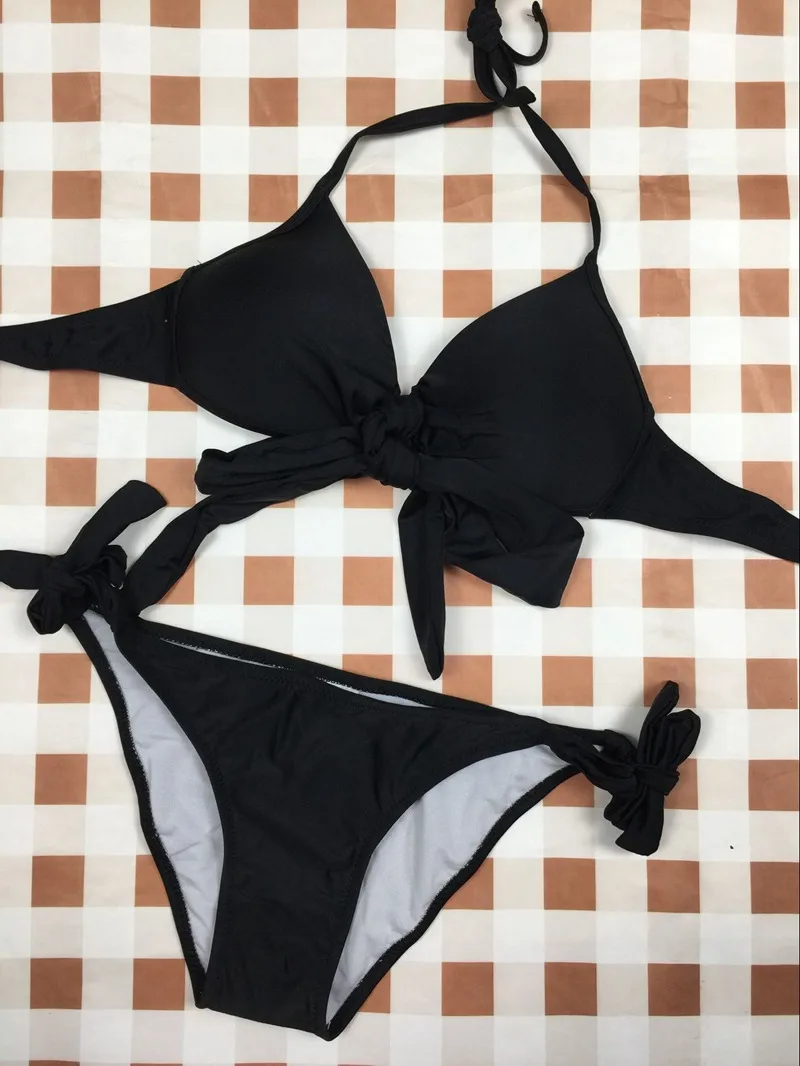 F010-Black