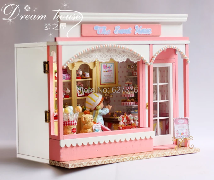 doll house boutique